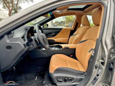 2023 LEXUS ES 300H GCC