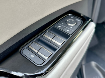 BRAND NEW 2024 LEXUS LM350 H