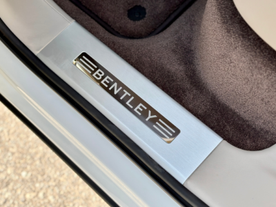 BENTLEY BENTAYGA 2022 MODEL