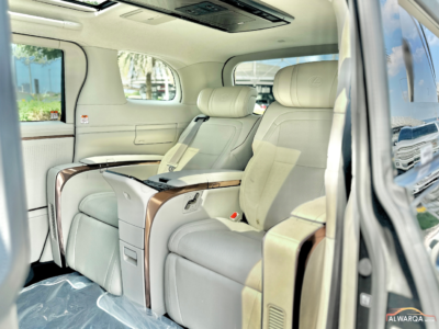 BRAND NEW 2024 LEXUS LM350 H