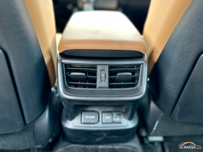 2023 LEXUS ES 300H GCC