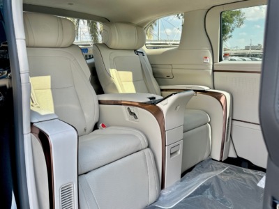 BRAND NEW 2024 LEXUS LM350 H