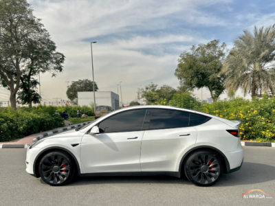 2023 Tesla Model Y Performance, 75kWH, 4WD