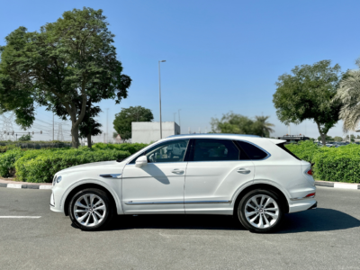 BENTLEY BENTAYGA 2022 MODEL