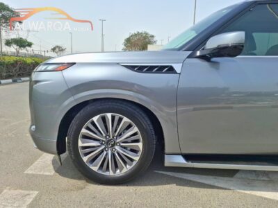 INFINITY QX80