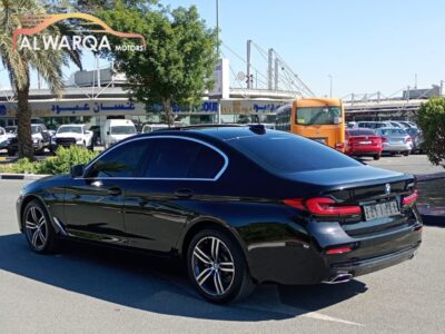BMW 520i MODEL 2021 GCC SPECS
