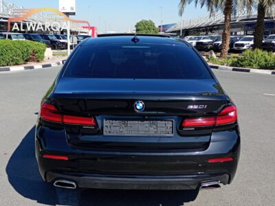 BMW 520i MODEL 2021 GCC SPECS