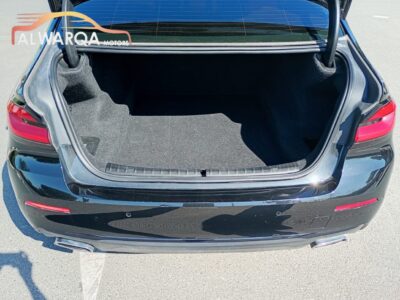 BMW 520i MODEL 2021 GCC SPECS